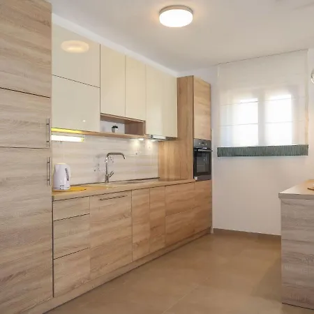 펜션 Holiday Mariva - Mlk322 By Interhome